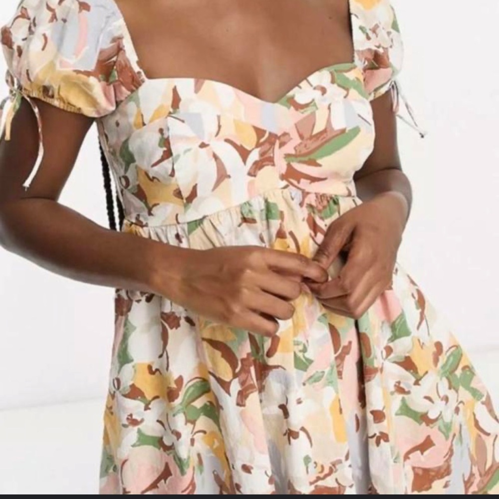 Abercrombie & Fitch Floral Puff Sleeve Dress